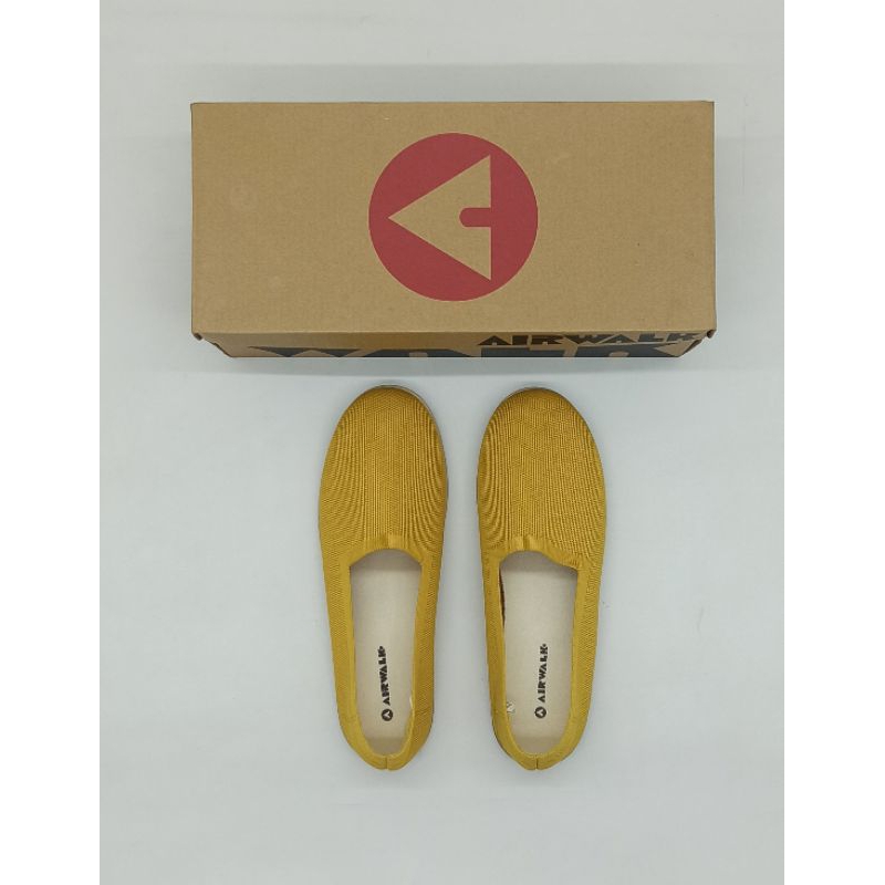 PRELOVED SEPATU PEREMPUAN TYPE DREAM AMARILLO WARNA KUNING MERK AIRWALK AA.1