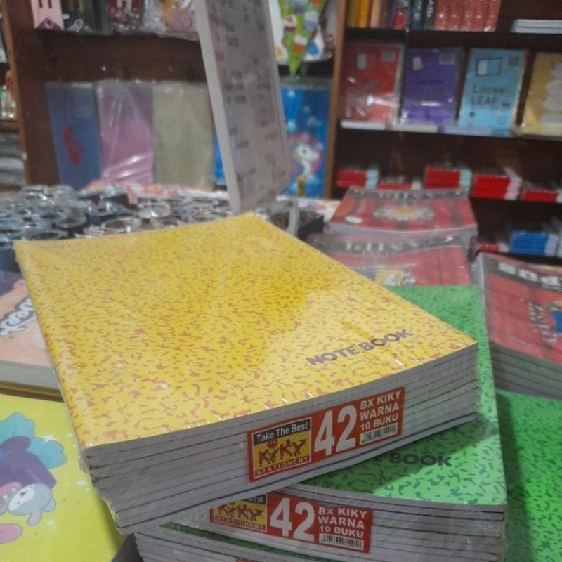 

Buku Tulis KIKY 42 Lembar (10 Buku) BIG BOSS FOIL