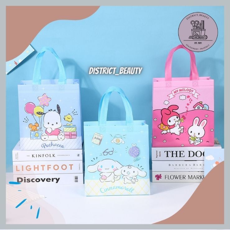 

TAS SOUVENIR ULANG TAHUN GOODIE BAG TAS CEMILAN ULANG TAHUN ANAK MOTIF SANRIO TOTE BAG TENTENG SANRIO LUCU TERMURAH