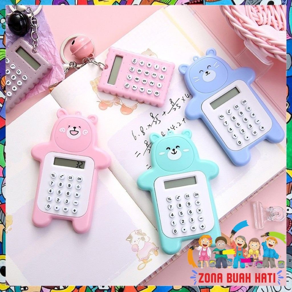 

ZBH Calculator Mini Portable Motif Bear Kalkulator Portable Mini Beruang Kalkulator Unik Kalkulator 8 Digit Mini Portable Kalkulator Beruang Tombol Karet Kalkulator Sekolah /Stationary Warna Warni