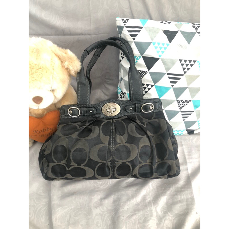 Coach preloved shoulder bag original kulit asli sapi mix kanvas signature hitam