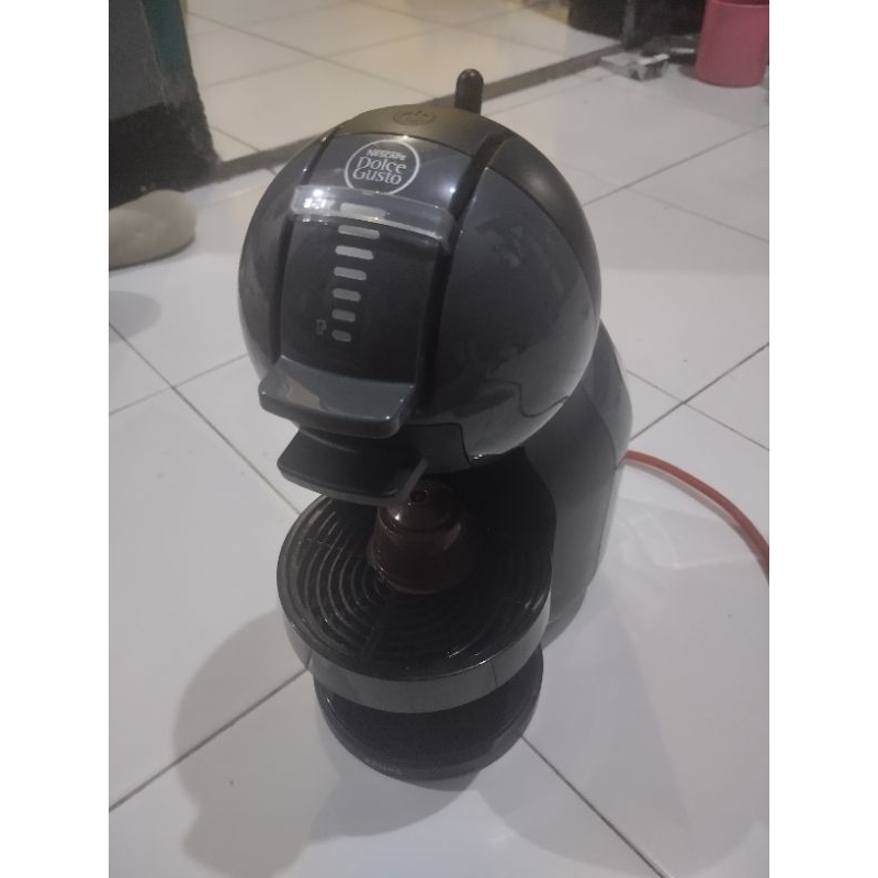 mesin kopi Nescafe dolce gusto ( second )