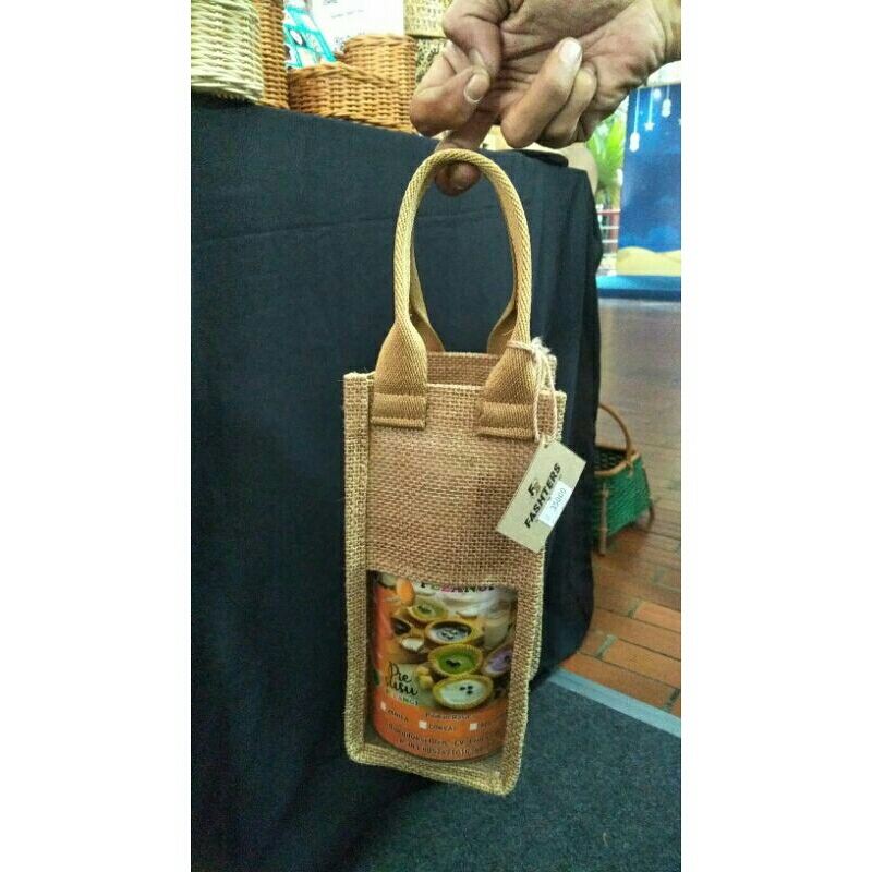 

Tas Goni Hampers Pie Susu Satu Toples