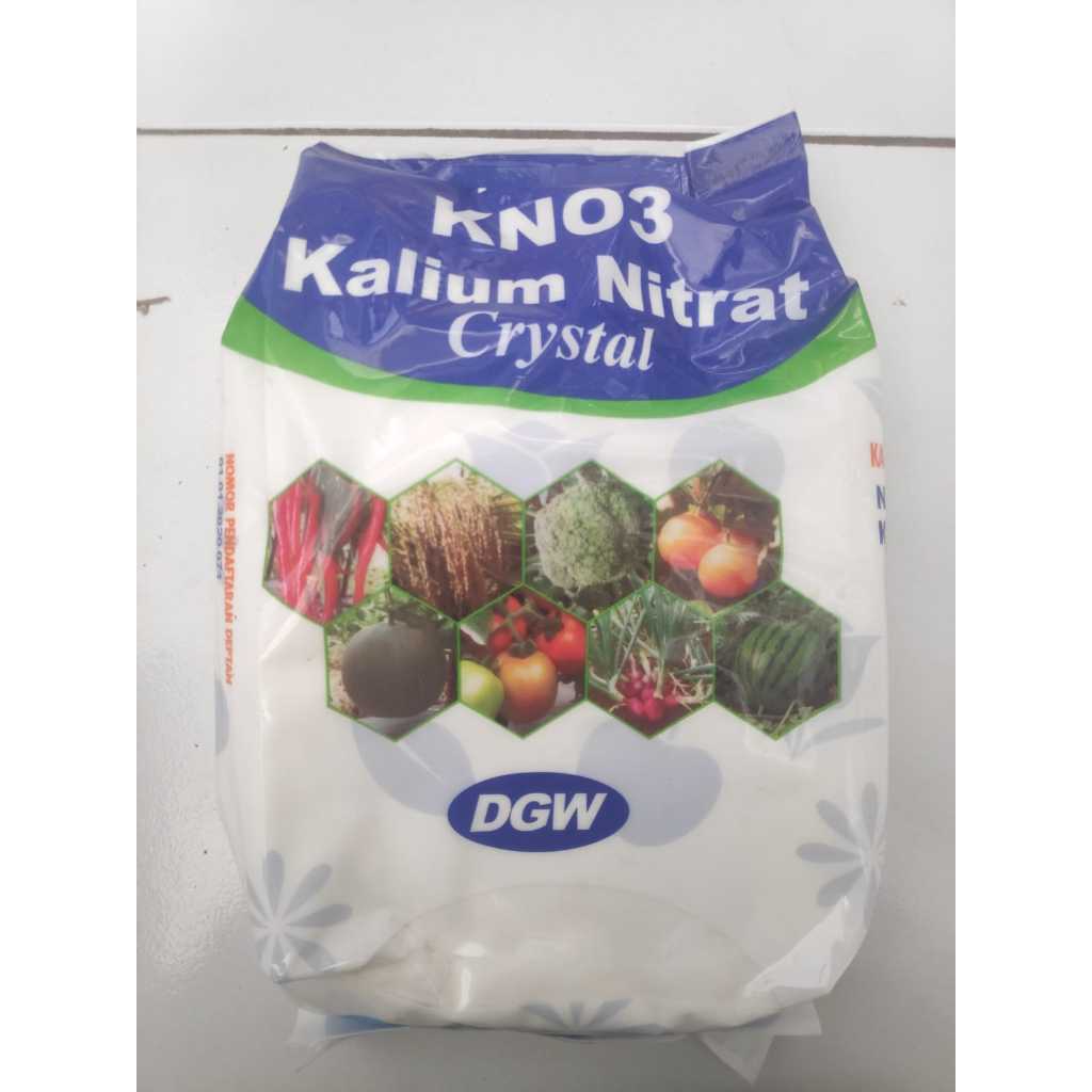 Pupuk KNO3 Kalium Nitrat Crystal DGW - 2 KG (Kristal)