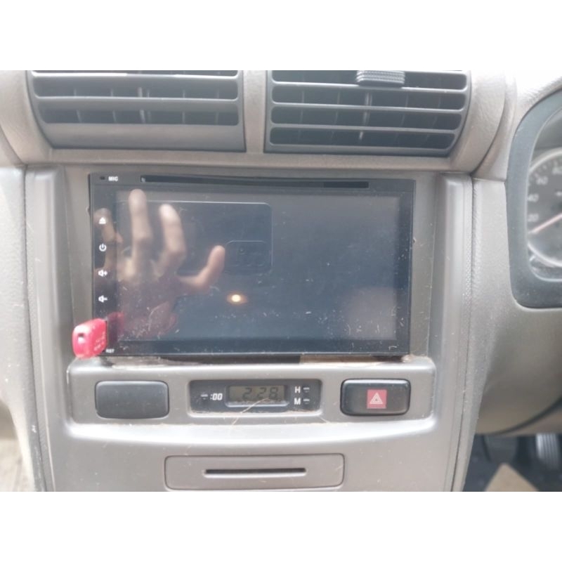 Preloved head unit android 9Inchi Ram 2/32 TV mobil Xenia 2004-2011 plus camera belakang