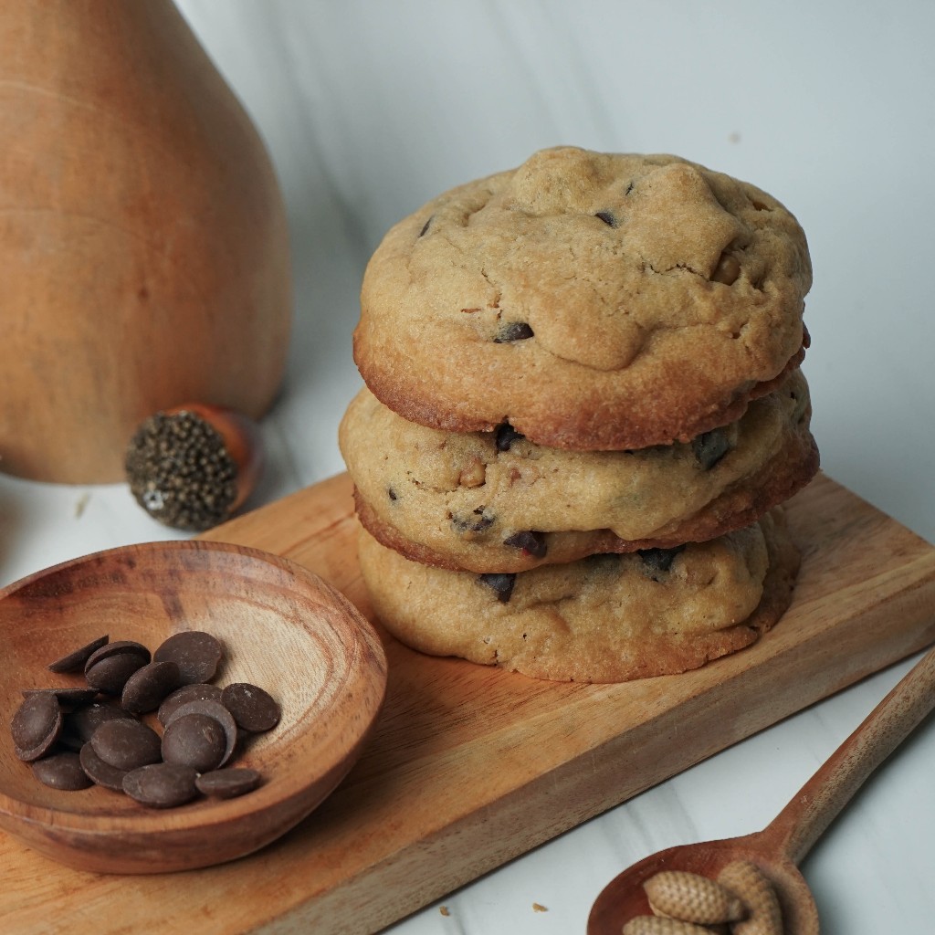 

Walnut Chocolate Cookie by Dowlicious