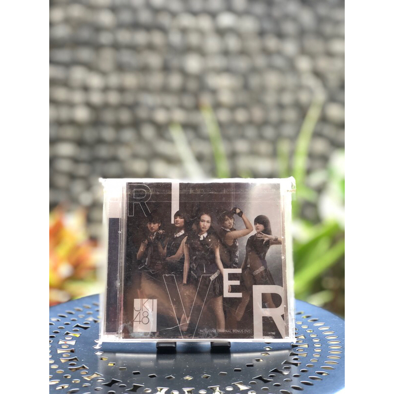 CD & DVD JKT48 - River