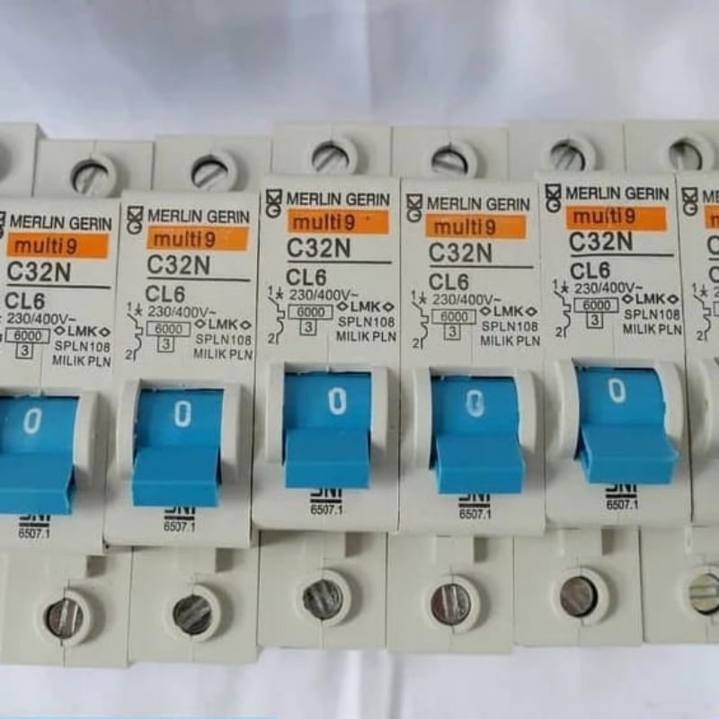 mcb marlin GERLIN biru multi9