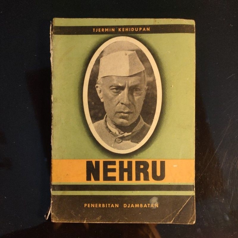 Buku Cermin Kehidupan NEHRU cetakan 1951