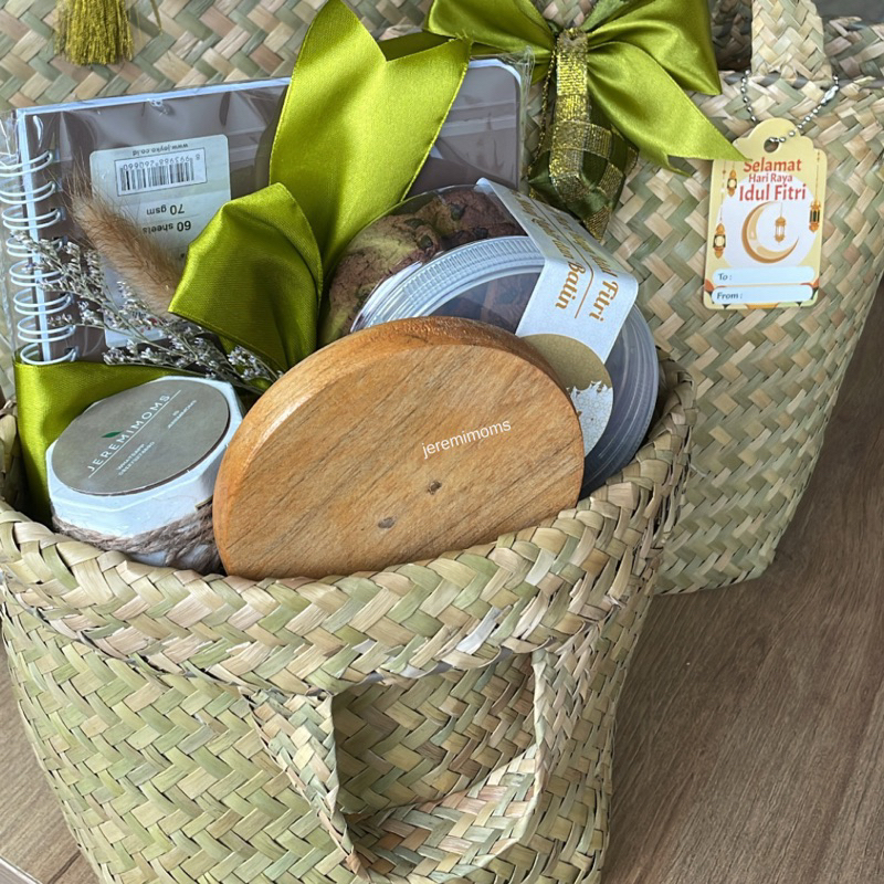 

Hampers Idul Fitri Aesthetic | Hampers Lebaran 2025 | Parcel Lebaran Hampers Tas Anyaman