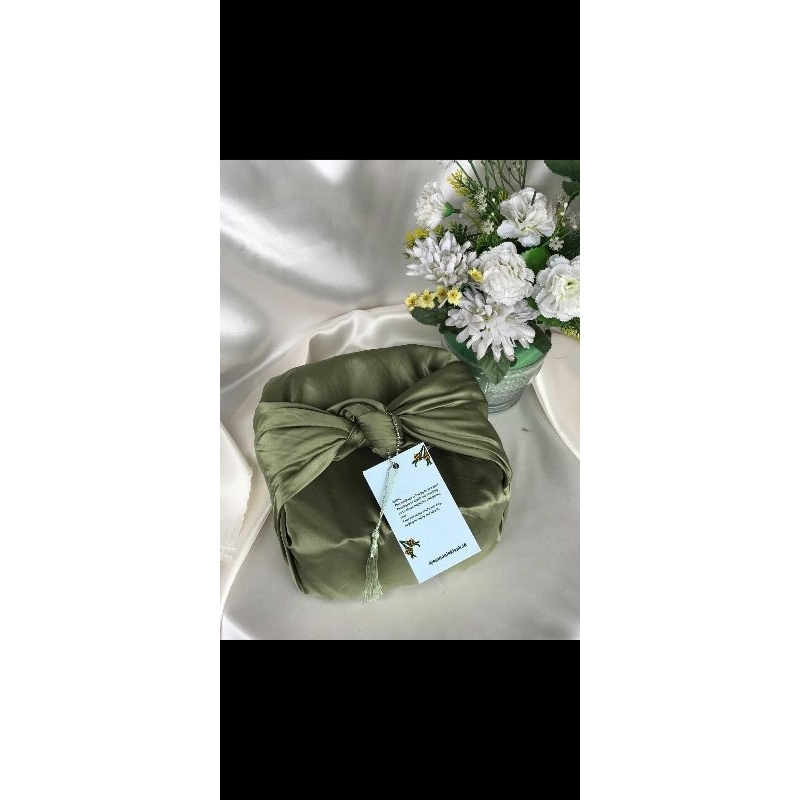 

Zaina Hampers Lebaran