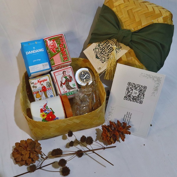 

HAMPERS HARI RAYA TEH / HAMPERS TEH / PARCEL TEH / HAMPERS IDUL FITRI / PARCEL IDUL FITRI / HADIAH IDUL FITRI / WASGITEL