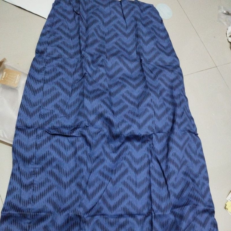 sarung anak littlepalmerhaus blue trigon