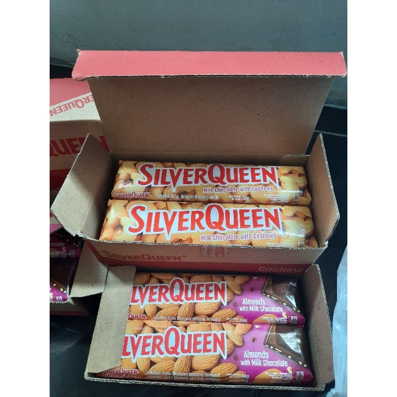 

SILVERQUEEN 55gr 1 BOX ISI 10 PCS, COKLAT METE / ALMOND UKURAN BESAR ,EXP NOVEMBER 2025