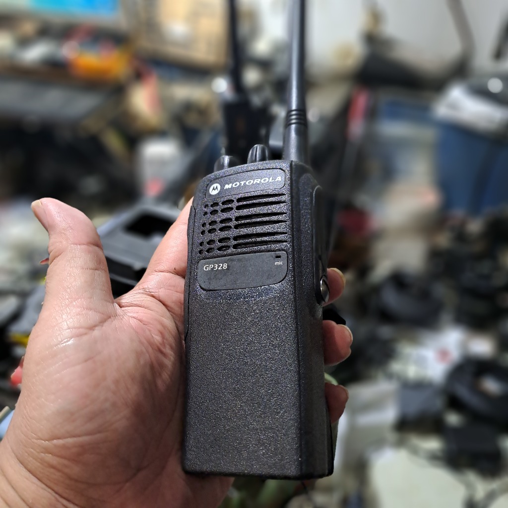 Ht Motorola GP328 VHF Bukan Motorola Gp338 Kondisi Bekas Siap Pakai dan Baterai lithium Awet Motorol