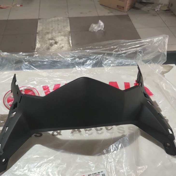 COVER BAWAH LAMPU DEPAN HITAM YAMAHA NEW NMAX 2020 ORI YGP ASLI / B6H-F286F-00-P3