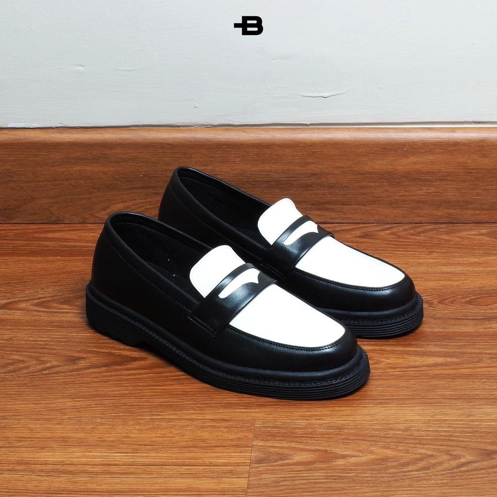 sepatu loafers hitam putih Sepatu Formal Loafers Pria Wanita Hitam Sepatu Slip On Slop Casual Kondan