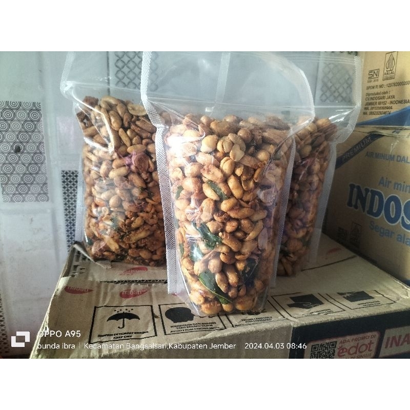 

kacang bumbu Bali