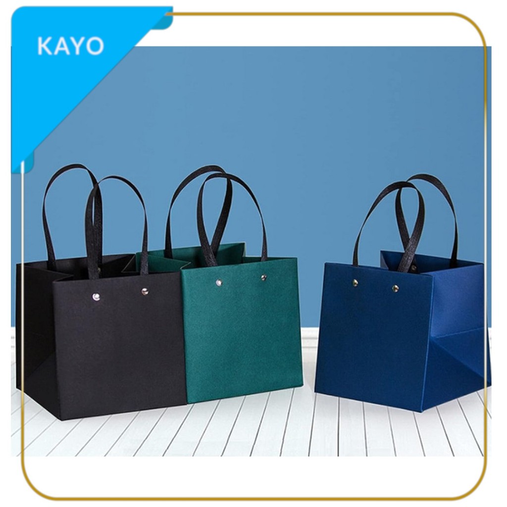 

Kantong kotak tebal tali 20x20x25cm kantong polos ZAKKA berkualitas