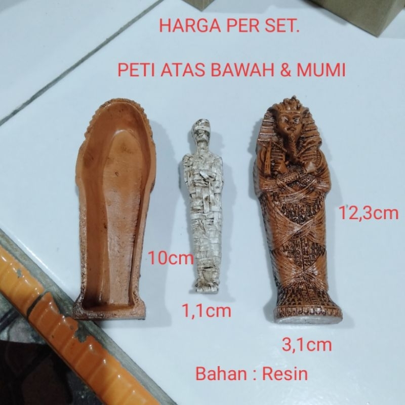 Miniatur Mumi DiDalam Peti Mati Miniatur Peti Mati Mumi