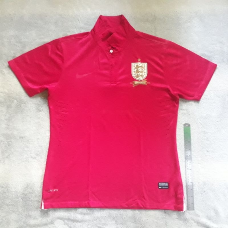 Jersey Timnas Inggris England Away 2013 2014 Merah 150 Anniversary