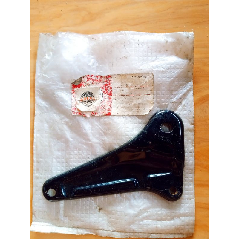 PANGKON DUDUKAN BRACKET KNALPOT HONDA C70 C90 C50 Knalpot Pispot Pitung ORI ORIGINAL BARU