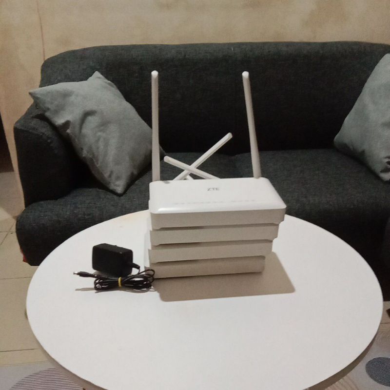 (Ready) Modem GPON Zte F670L LikeNEW/2, 4GHz, 5GHz