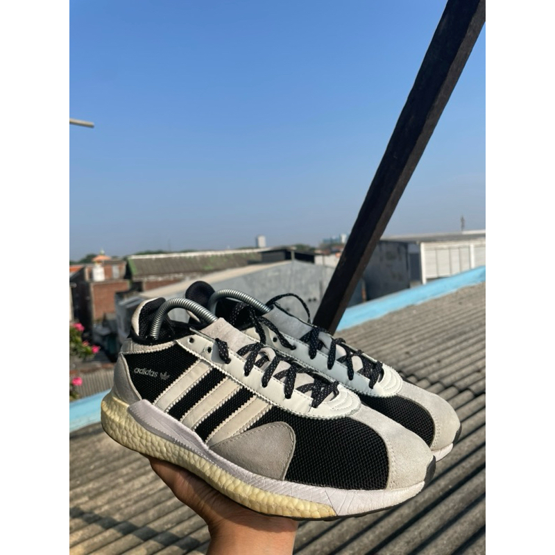adidas boots running