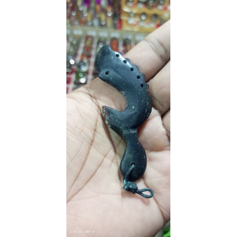 liontin akik model kujang