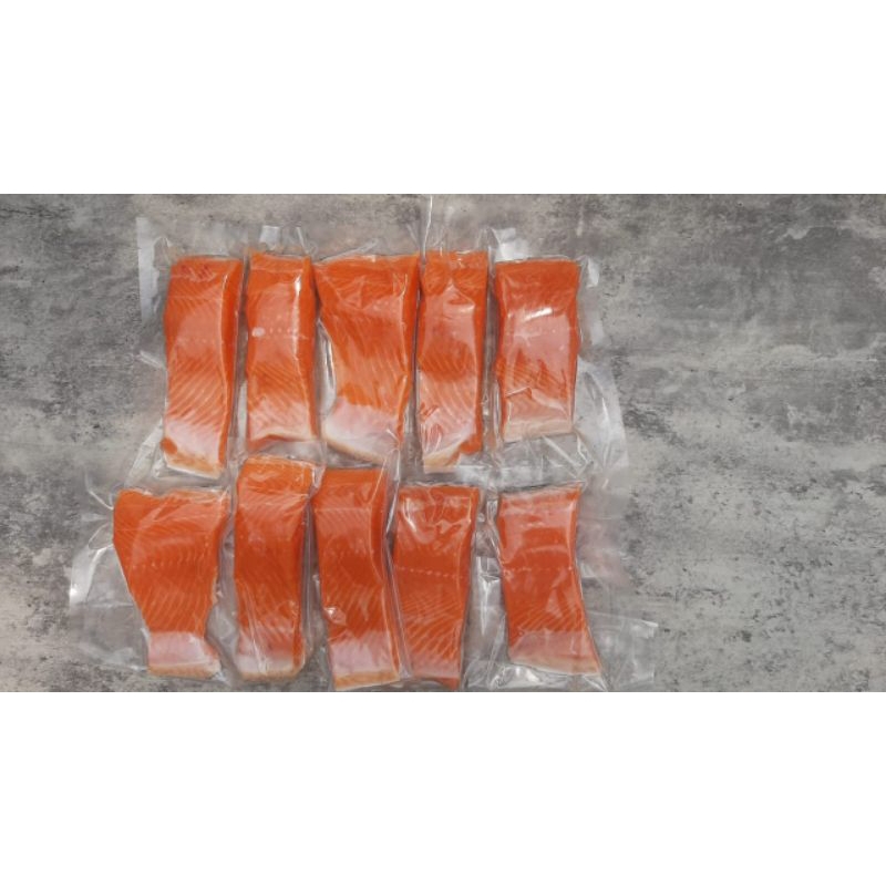 

Fortion Ikan Salmon Fillet Kemasan 1kg fresh frozenfood