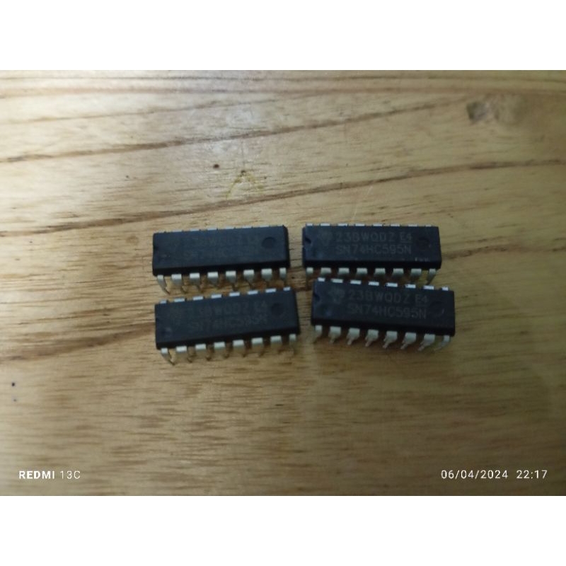 IC 74HC595 ,ic untuk display segmen atau layar pom mini