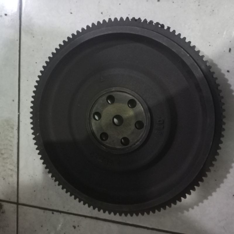 fly wheel flywheel roda gila hyundai Elantra 90-97