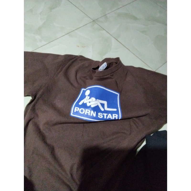 PORN STAR TEE COKLAT
