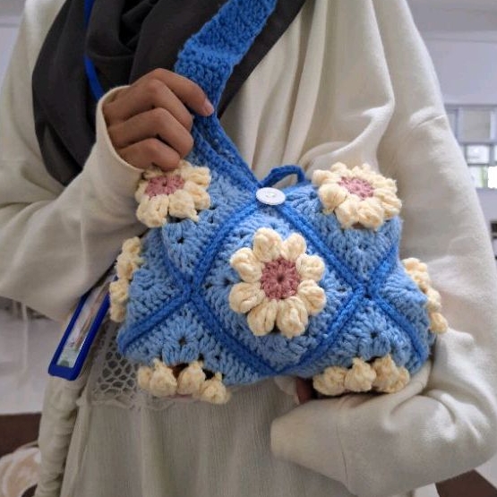 granny square sling-bag/sling-bag rajut tangan/sling-bag rajut bunga-bunga