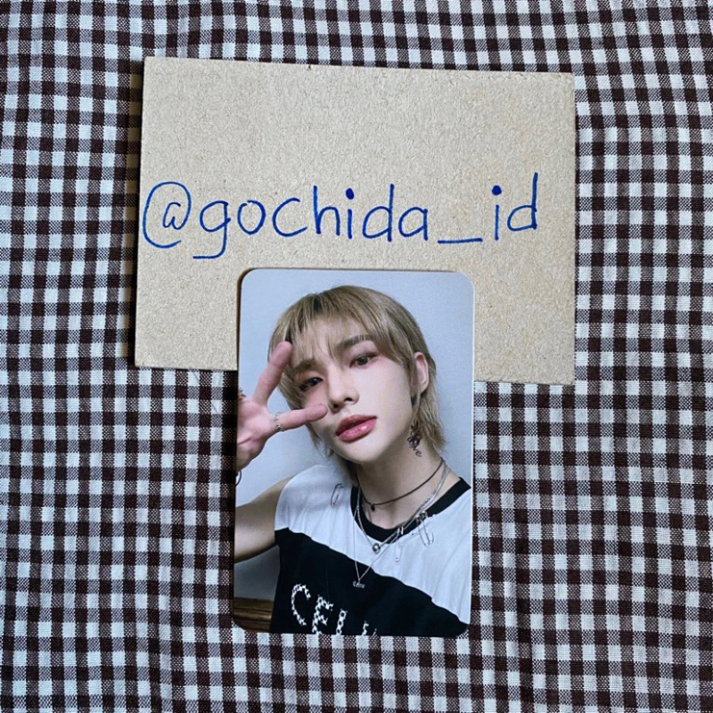 hyunjin soundwave sw shopee ina pob bene benefit skz stray kids straykids maxident album official ph