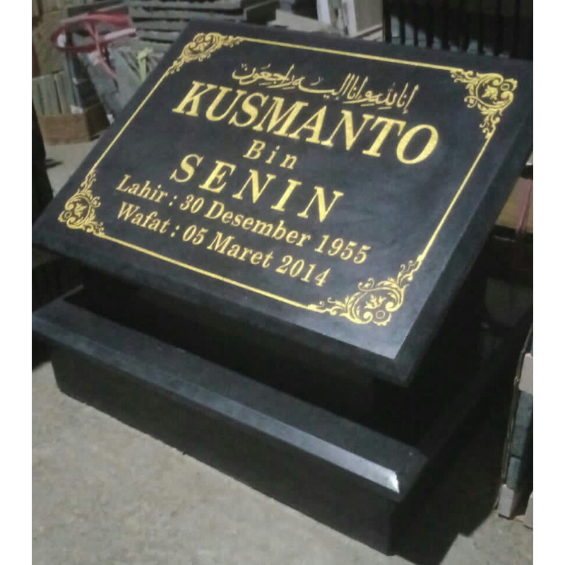 BATU NISAN MARMER TULUNGAGUNG