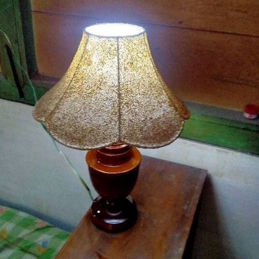 lampu duduk