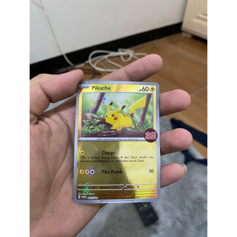 kartu pokemon x choki choki pikacu hologram