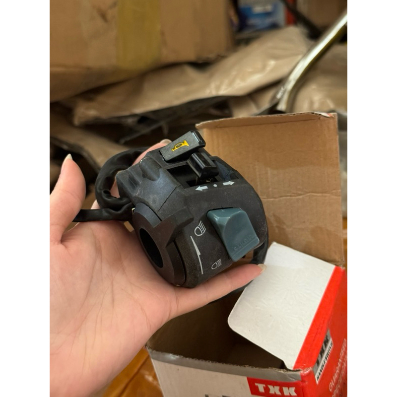 SAKLAR KIRI MOTOR TIGER HANDLE SWITCH SKLAR KIRI LH MOTOR TIGER HOLDER L/H