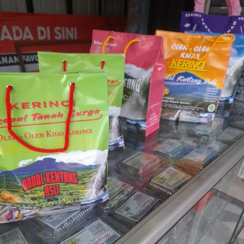 

Dodol Kentang asli Nagita + tas