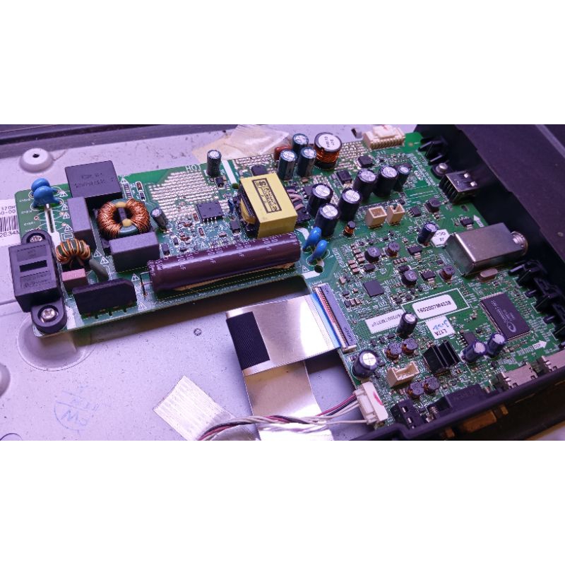 MOBO PANASONIC TH-32D305G - MB PANASONIC TH 32D305G - MAINBOARD LED TV PANASONIC TH 32D305 G - MOTHE