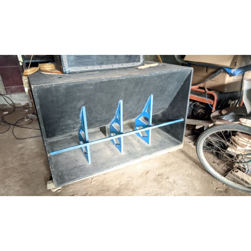 box subwoofer 18 inch model turbo dobel. (bekas)