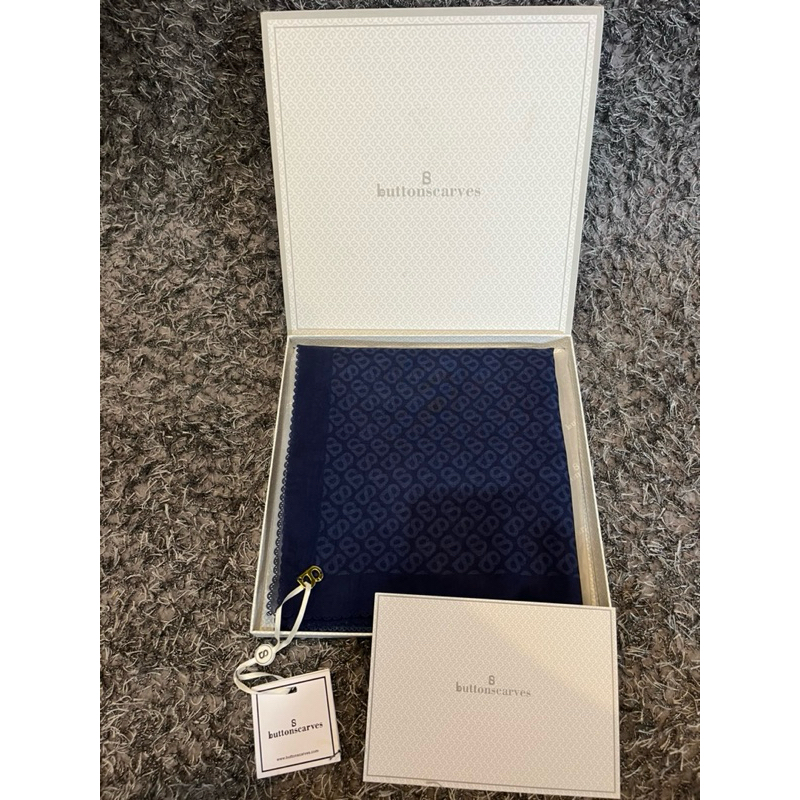 BUTTONSCARVES NEW ORI {TAPIS} with box and tag hijab