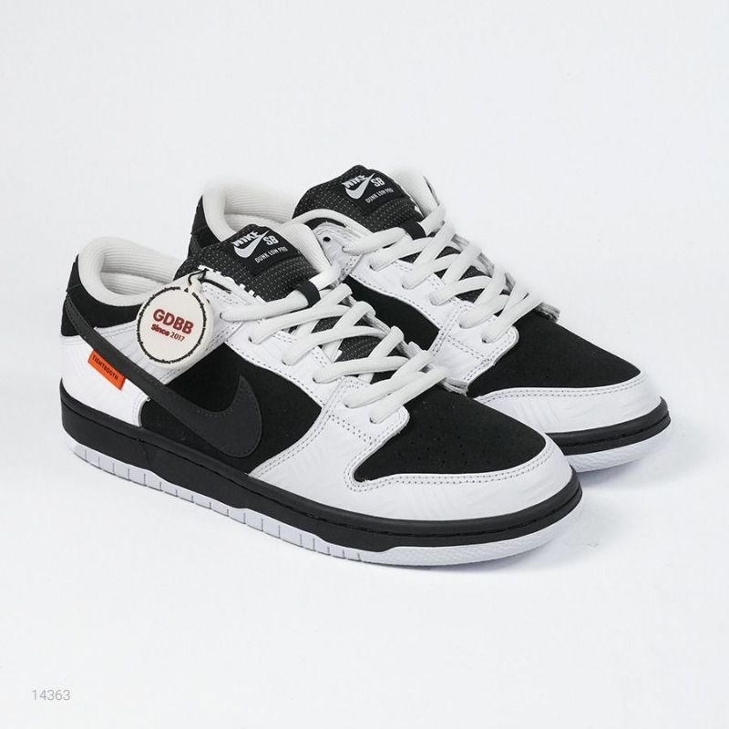 Nike SB Dunk Low Pro x Tightbooth Black and White Authentic