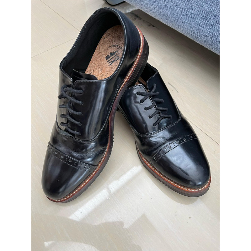 [PRELOVED] - PORTEE OXFORD CAPTOE