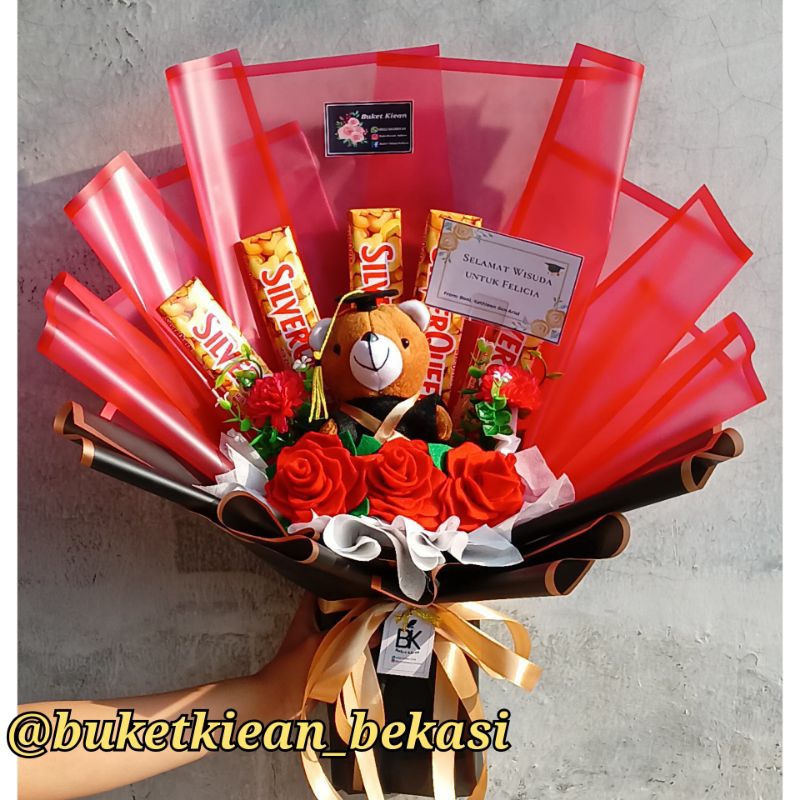 

buket wisuda coklat Silverqueen/ buket Silverqueen/ buket boneka/ wisuda/ hadiah kelulusan