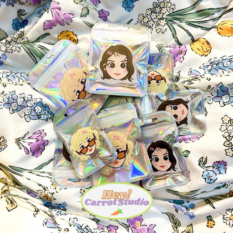 Griptok Popsocket Pin IU dlwlrma fanmade by heycarrotstudio