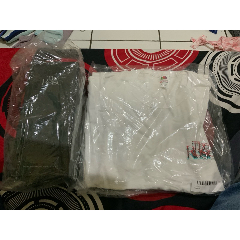 The Rose Official Lightstick & T-Shirt
