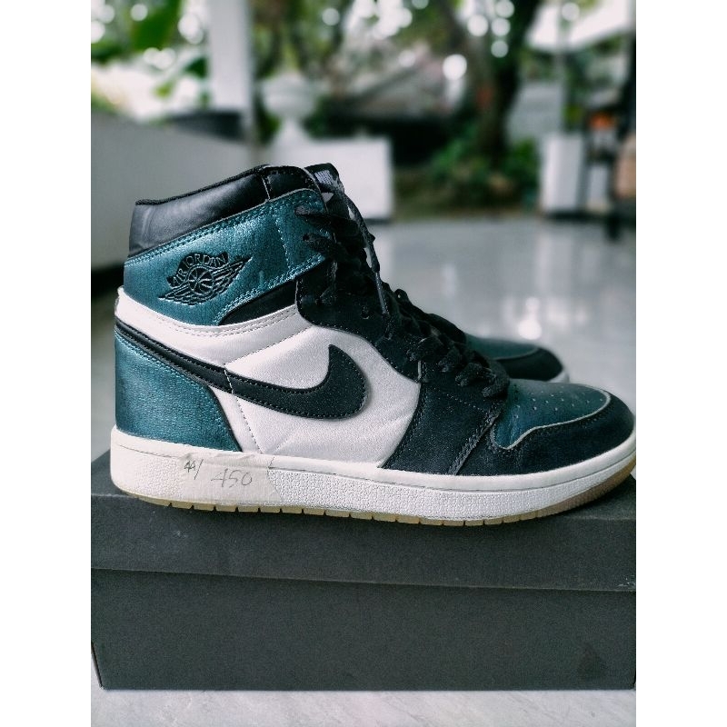 Aj 1 chameleon