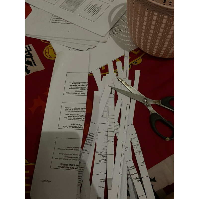 

potongan kertas kotak / panjang